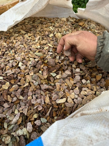 Златолит персиковый декоративная каменная крошка купить в Перми