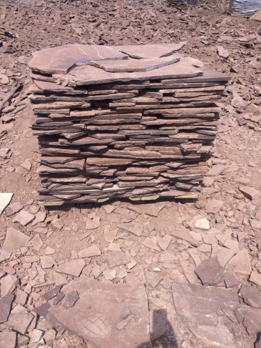 Плитняк лемезит бордовый для цоколя 1,5-2 см купить в Перми