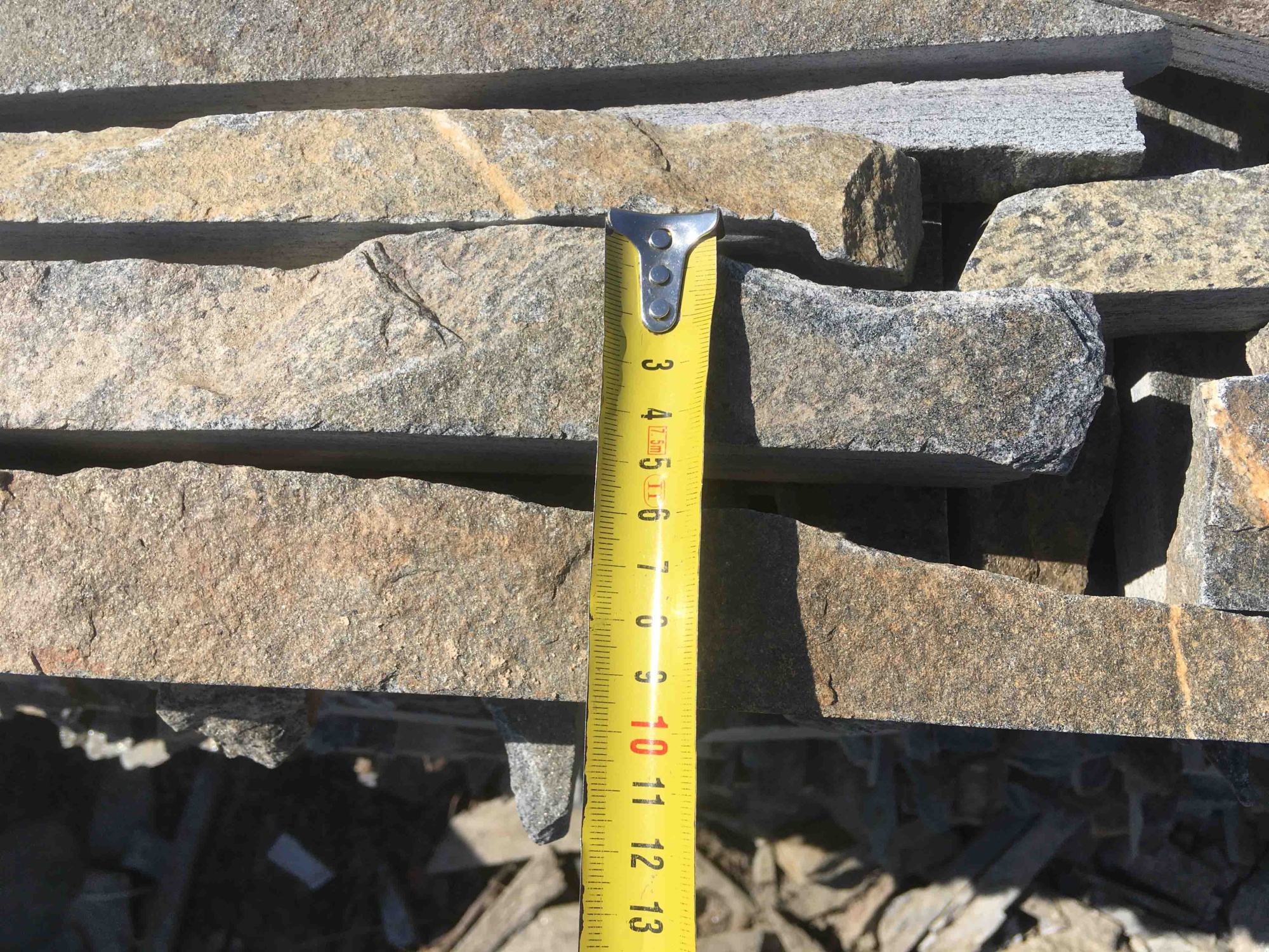 Горбушка златолит мультиколор для облицовки купить в Перми