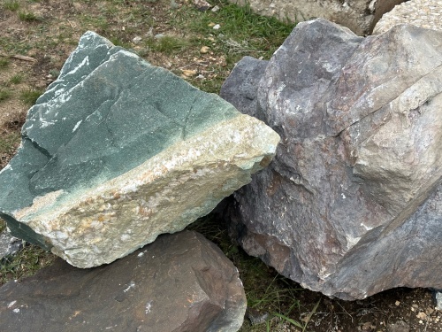 Камни для ландшафтного дизайна зелёные 10-60 килограмм купить в Перми