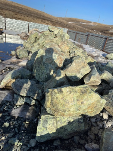 Камни для ландшафтного дизайна зелёные 10-60 килограмм купить в Перми