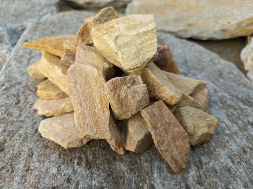 Златолит жёлтый декоративная каменная крошка купить в Перми