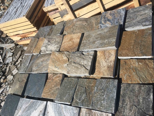 Плитка пилёная златолит Уральский для цоколя, отмостки купить в Перми