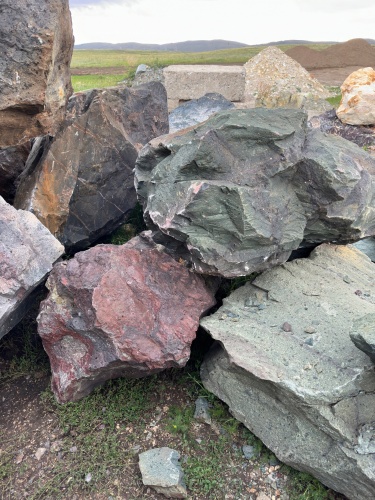 Камни для ландшафтного дизайна зелёные 10-60 килограмм купить в Перми