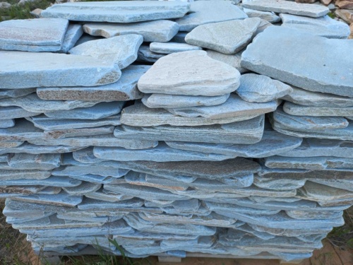 Плитняк златолит зелёный галтованный для цоколя купить в Перми